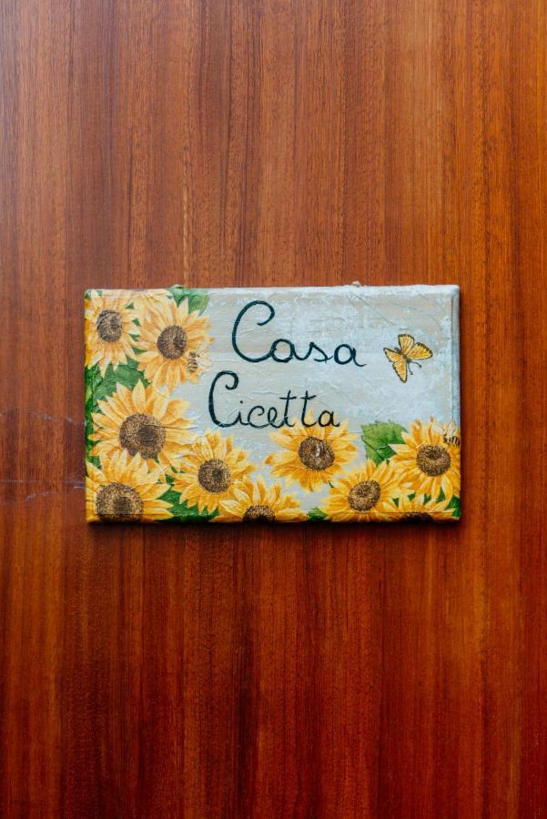 Casa Cicetta Apartment โจวีนัซโซ ภายนอก รูปภาพ