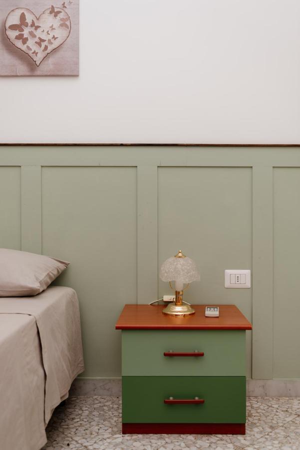 Casa Cicetta Apartment โจวีนัซโซ ภายนอก รูปภาพ