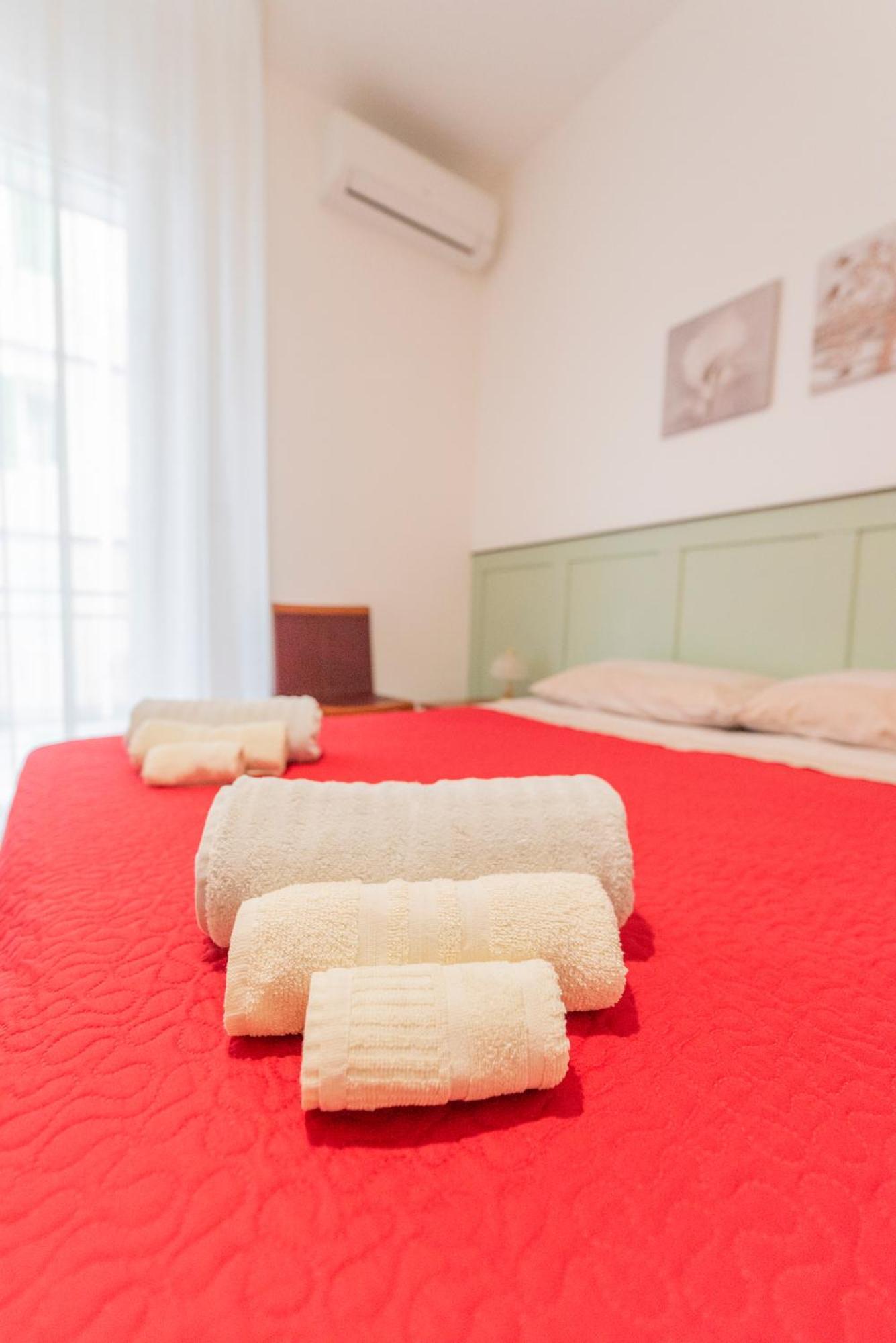 Casa Cicetta Apartment โจวีนัซโซ ภายนอก รูปภาพ